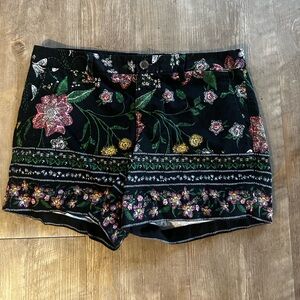 OLD NAVY Brand Every Day Short Printed Shorts (Size 2)